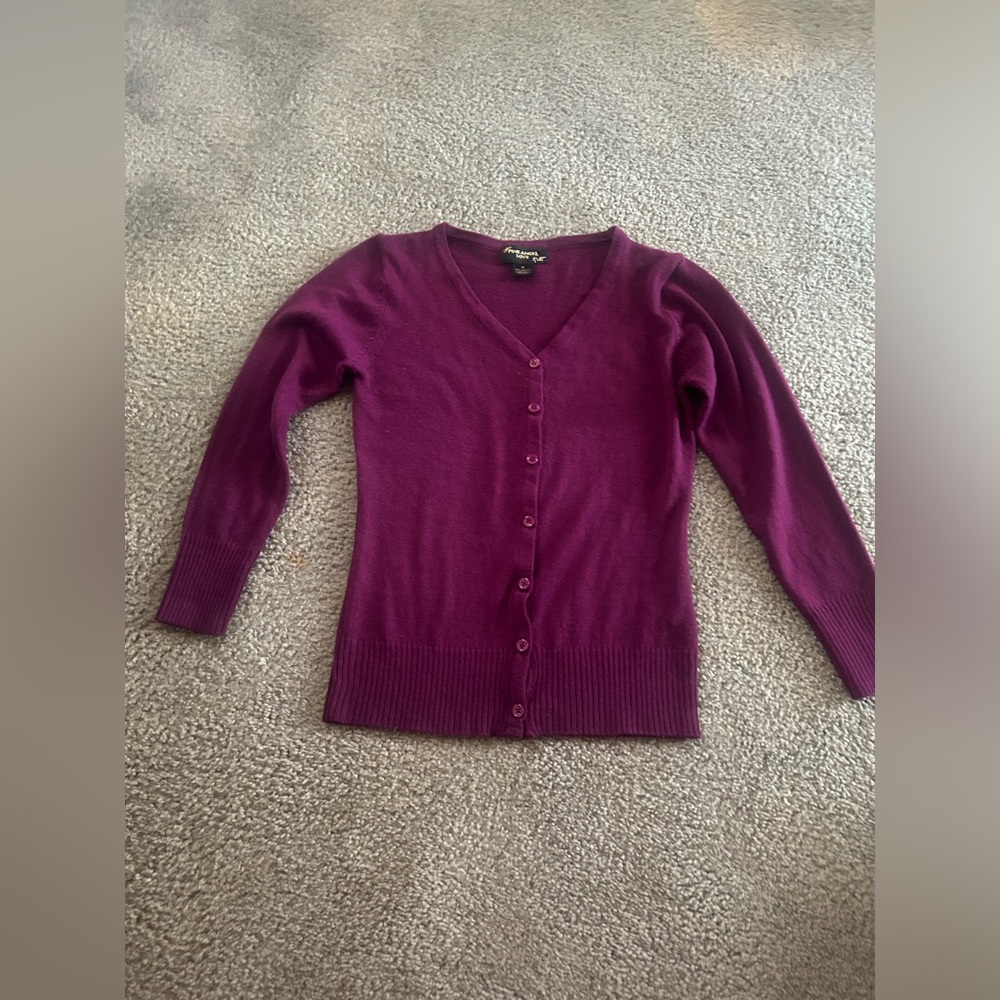 Sweater. 4 tops for $12 when bundled!